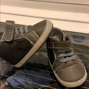 2/$7 Infant shoes